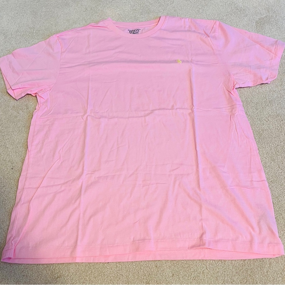 Men's Pink Ralph Lauren Polo

NEVER WORN